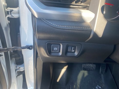 Used 2020 GMC Acadia SLT image 19