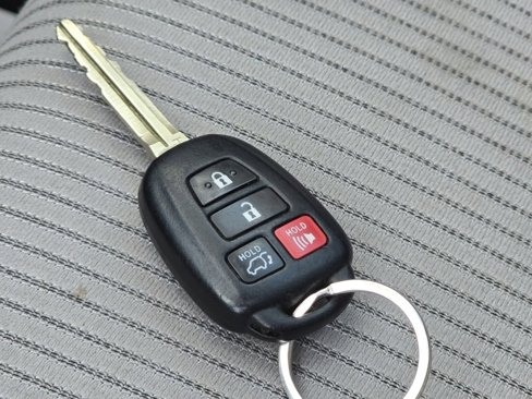 Used 2015 Toyota RAV4 XLE image 36