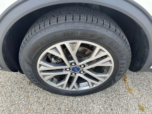 Certified 2022 Ford Escape SEL image 7