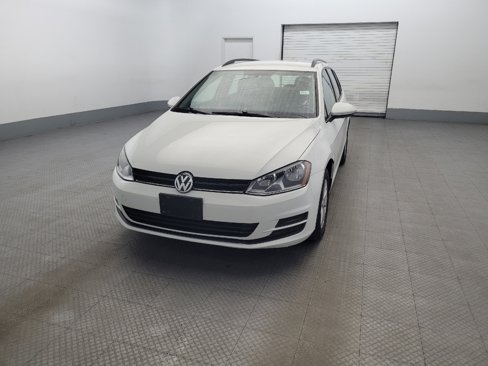 Used 2017 Volkswagen Golf S image 14