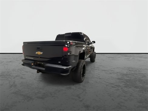 Used 2018 Chevrolet Silverado 1500 LT w/ All Star Edition image 4