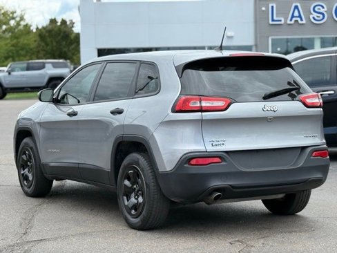 Used 2016 Jeep Cherokee Sport w/ Cold Weather Group image 41