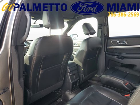 Used 2018 Ford Explorer XLT w/ Equipment Group 202A image 12