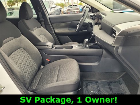 Used 2025 Nissan Kicks SV w/ Charging Package image 17