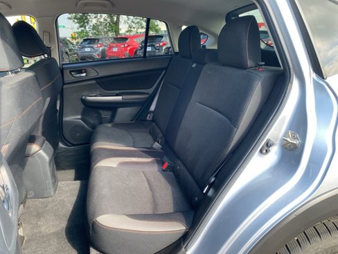 Used 2017 Subaru Crosstrek 2.0i Premium image 11