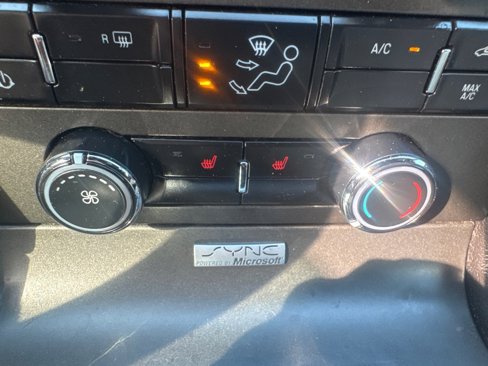 Used 2013 Ford Mustang Premium image 25