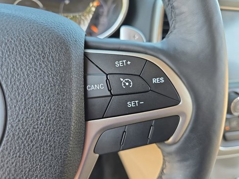 Used 2015 Jeep Grand Cherokee Limited w/ Trailer Tow Group IV image 20