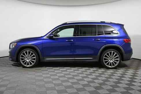 Used 2021 Mercedes-Benz GLB 250 4MATIC image 2