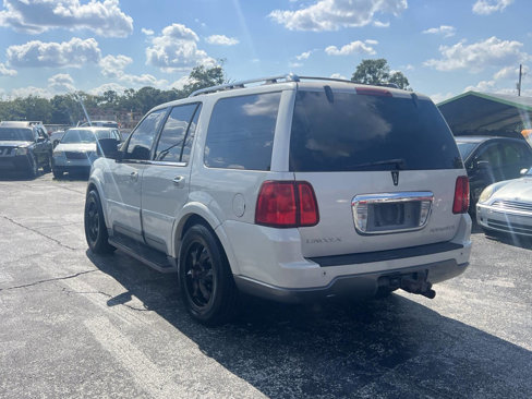 Used 2004 Lincoln Navigator Luxury image 6