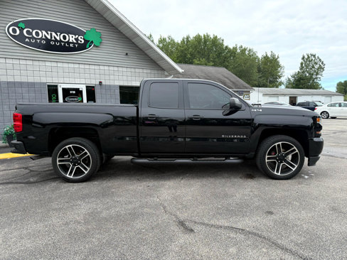 Used 2018 Chevrolet Silverado 1500 Custom image 2