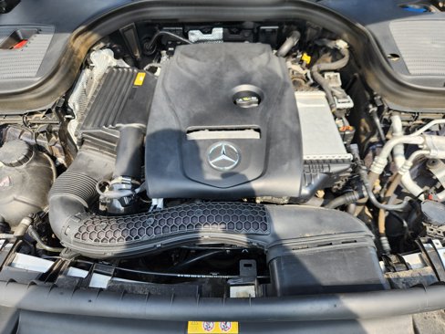 Used 2019 Mercedes-Benz GLC 300 4MATIC image 18