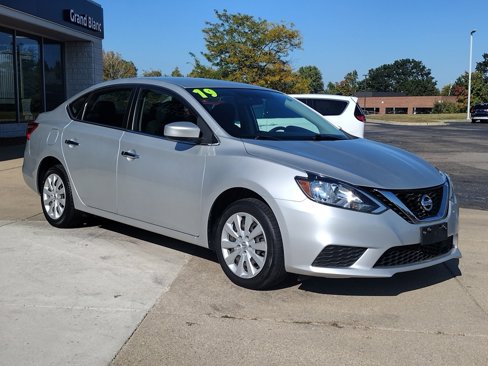 Used 2019 Nissan Sentra S image 11