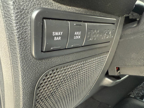 Used 2012 Jeep Wrangler Unlimited Rubicon w/ Connectivity Group image 23