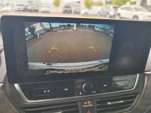 Used 2023 Nissan Altima 2.5 SV w/ SV Premium Package image 22
