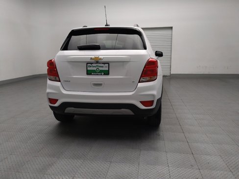 Used 2020 Chevrolet Trax LT w/ LT Convenience Package image 7