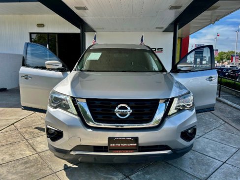 Used 2019 Nissan Pathfinder SV image 6