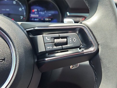 Used 2025 Porsche Macan image 31