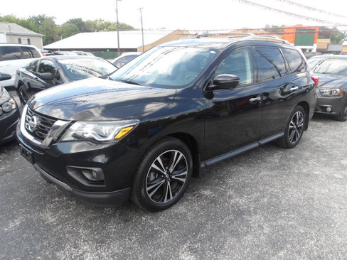 Used 2018 Nissan Pathfinder SL image 1