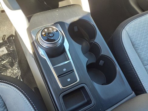New 2025 Ford Escape Active w/ Active Premium Tech Pack image 14