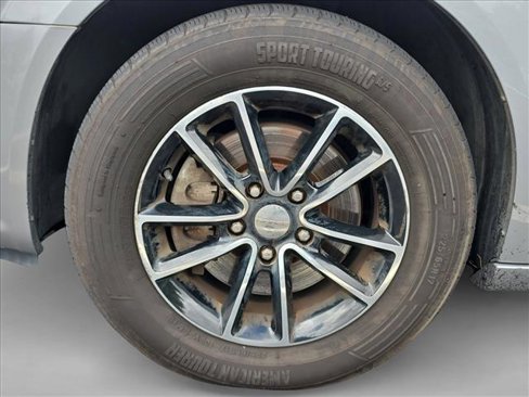 Used 2019 Dodge Grand Caravan GT image 26
