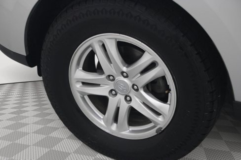 Used 2012 Hyundai Santa Fe GLS image 16