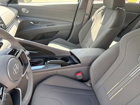 New 2025 Hyundai Elantra Sport image 21