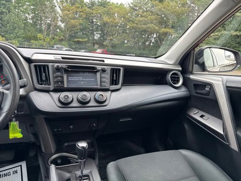 Used 2018 Toyota RAV4 LE w/ All Weather Liner Package image 22