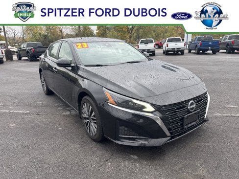 Used 2023 Nissan Altima 2.5 SV w/ SV Premium Package image 1