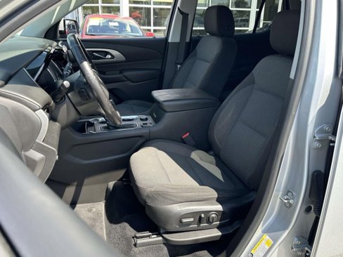 Used 2018 Chevrolet Traverse LT image 12