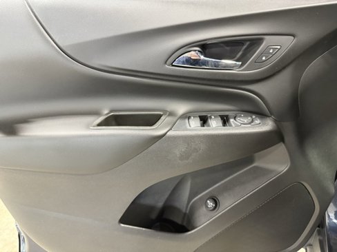 Used 2018 Chevrolet Equinox LT image 7
