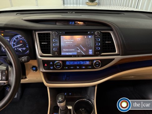 Used 2018 Toyota Highlander Limited Platinum image 24