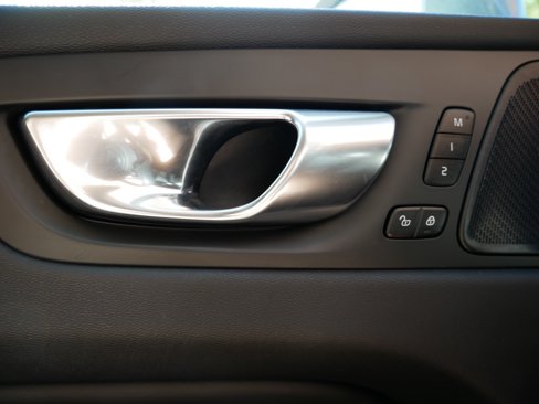 Used 2021 Volvo XC60 T8 Inscription Expression image 22