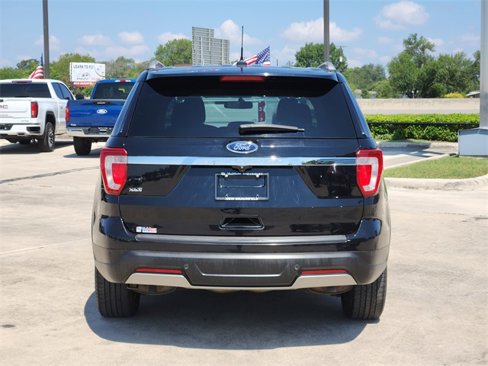 Used 2019 Ford Explorer XLT w/ Equipment Group 201A image 6