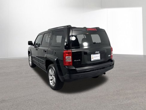 Used 2016 Jeep Patriot Latitude image 34
