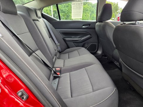 Used 2022 Nissan Altima 2.5 SV image 9