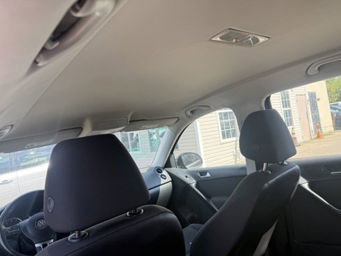 Used 2017 Volkswagen Tiguan S image 16