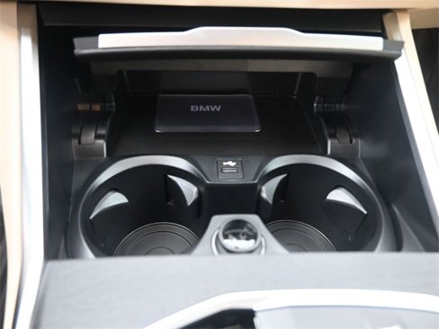 New 2024 BMW 330i Sedan w/ Convenience Package image 4