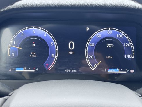 Certified 2024 Jeep Grand Cherokee L Laredo image 33