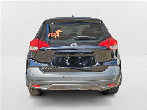 Used 2020 Nissan Kicks S image 7