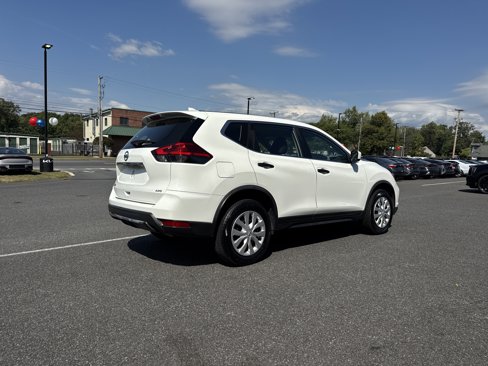 Used 2017 Nissan Rogue S image 5