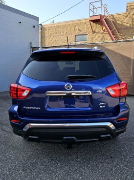 Used 2018 Nissan Pathfinder SV image 6