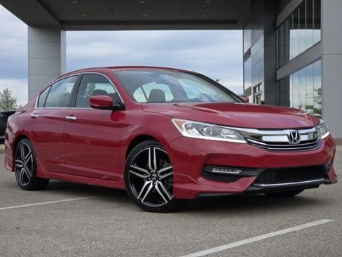 Used 2017 Honda Accord Sport Special Edition image 2