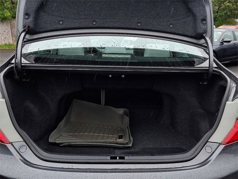 Used 2012 Toyota Camry image 27