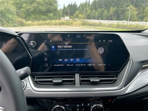 New 2025 Chevrolet Trax ACTIV w/ Sunroof Package image 13