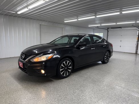 Used 2018 Nissan Altima 2.5 SV image 3