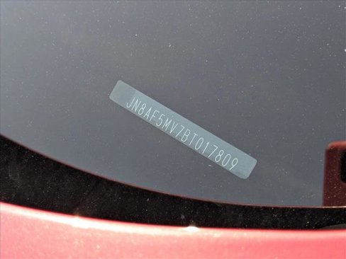 Used 2011 Nissan Juke SL image 16