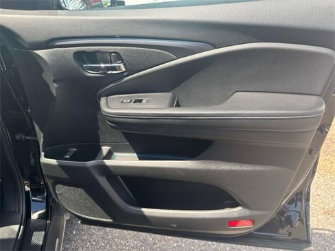 Used 2019 Honda Ridgeline Sport image 16