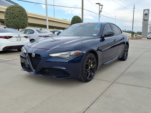 Used 2020 Alfa Romeo Giulia Ti w/ Nero Edizione image 13