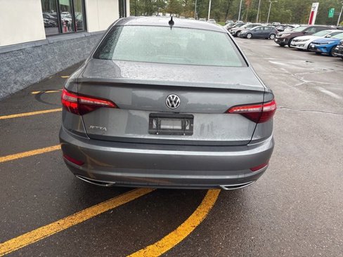 Used 2021 Volkswagen Jetta R-Line w/ R-Line Cold Weather Package image 6