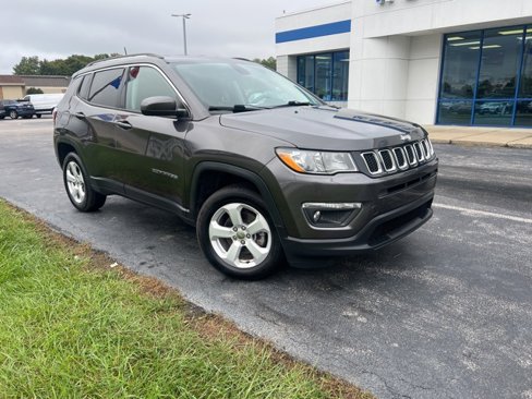Used 2018 Jeep Compass Latitude w/ Popular Equipment Group image 2